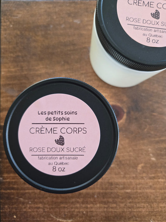 Crème corps rose doux sucré